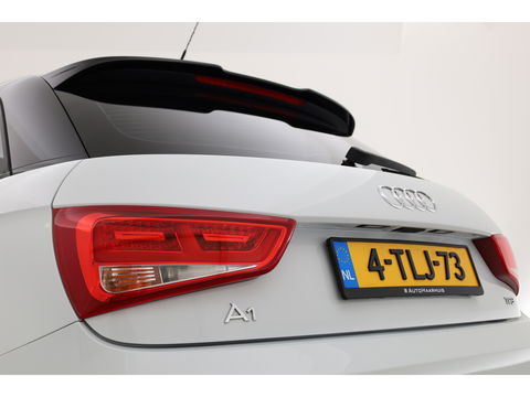 Audi A1 Sportback 1.2 TFSI S-Line | Navi | Cruise | Airco | 17" | Trekhaak | Bluetooth