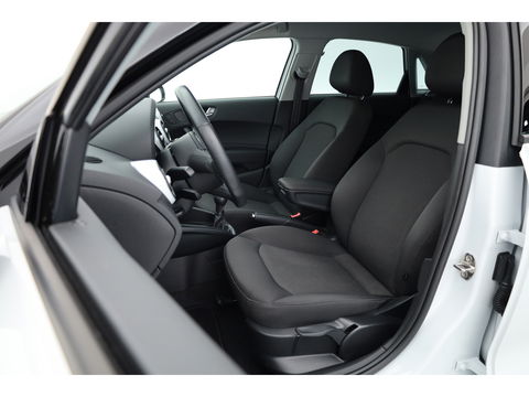 Audi A1 Sportback 1.2 TFSI S-Line | Navi | Cruise | Airco | 17" | Trekhaak | Bluetooth