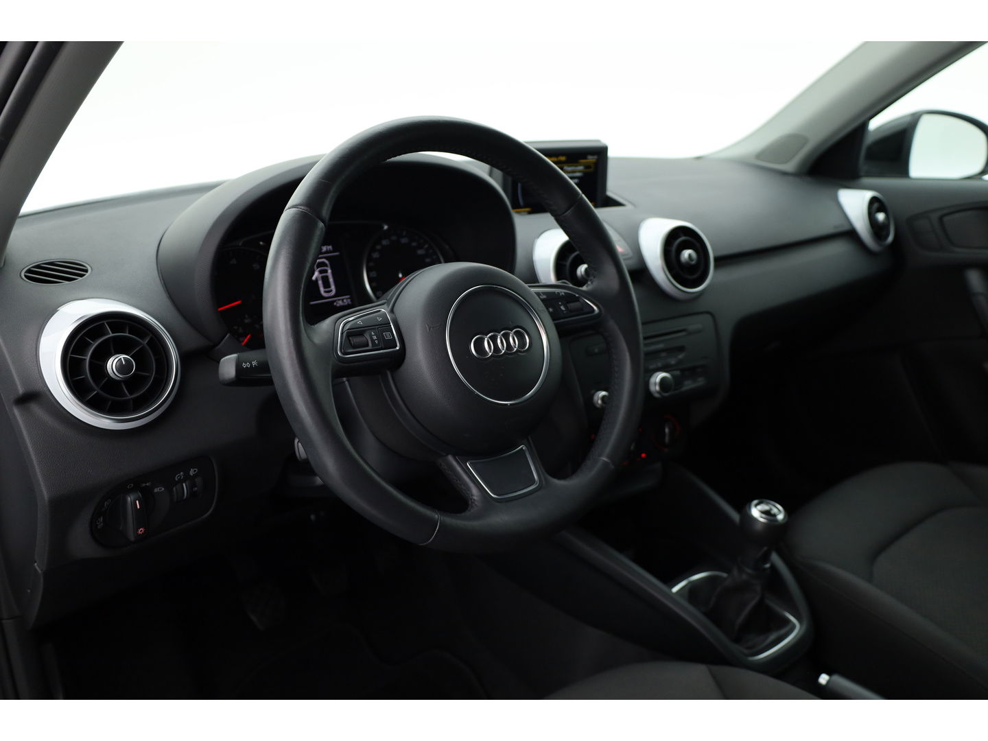 Audi A1 Sportback 1.2 TFSI S-Line | Navi | Cruise | Airco | 17" | Trekhaak | Bluetooth