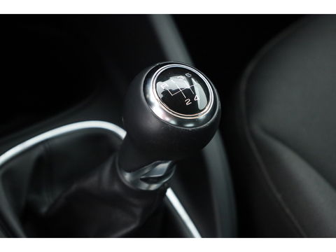 Audi A1 Sportback 1.2 TFSI S-Line | Navi | Cruise | Airco | 17" | Trekhaak | Bluetooth