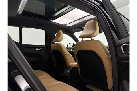 Volvo XC40 1.5 T5 Recharge Inscription 262PK Pano Harman/Kardon Trekhaak LED Carplay Virtual Camera Cruise Navi PDC 19''LMV Stoel/Stuurverwarming