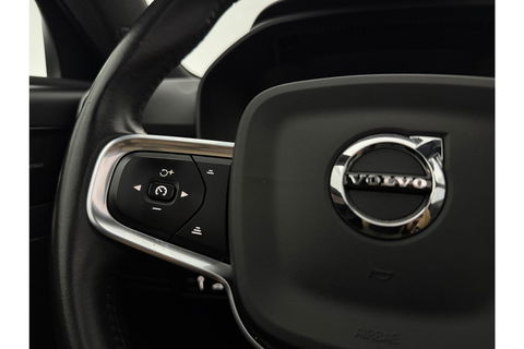 Volvo XC40 1.5 T5 Recharge Inscription 262PK Pano Harman/Kardon Trekhaak LED Carplay Virtual Camera Cruise Navi PDC 19''LMV Stoel/Stuurverwarming