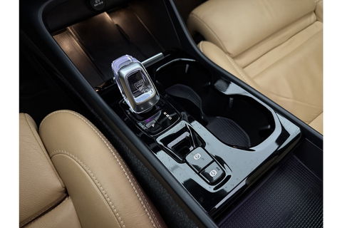 Volvo XC40 1.5 T5 Recharge Inscription 262PK Pano Harman/Kardon Trekhaak LED Carplay Virtual Camera Cruise Navi PDC 19''LMV Stoel/Stuurverwarming