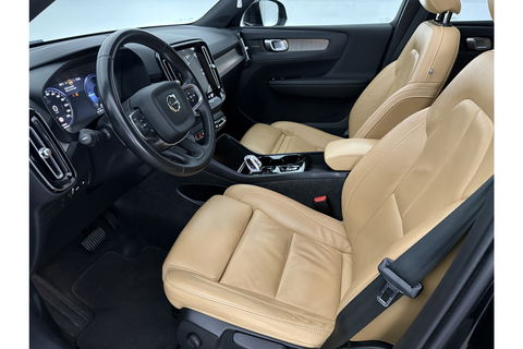 Volvo XC40 1.5 T5 Recharge Inscription 262PK Pano Harman/Kardon Trekhaak LED Carplay Virtual Camera Cruise Navi PDC 19''LMV Stoel/Stuurverwarming