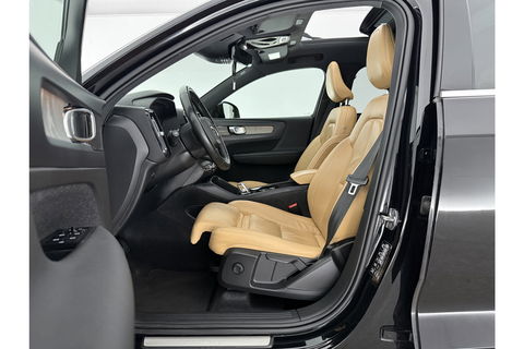 Volvo XC40 1.5 T5 Recharge Inscription 262PK Pano Harman/Kardon Trekhaak LED Carplay Virtual Camera Cruise Navi PDC 19''LMV Stoel/Stuurverwarming