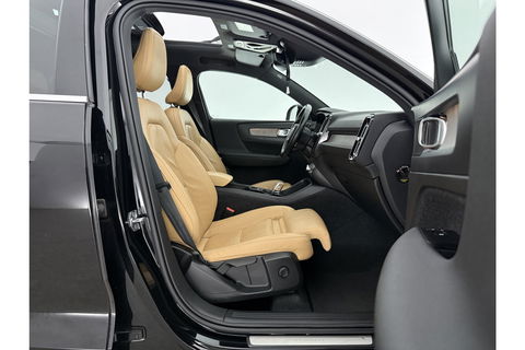 Volvo XC40 1.5 T5 Recharge Inscription 262PK Pano Harman/Kardon Trekhaak LED Carplay Virtual Camera Cruise Navi PDC 19''LMV Stoel/Stuurverwarming