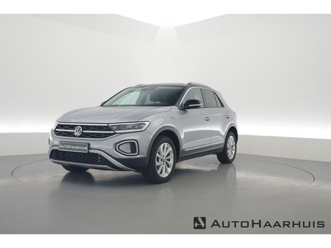 Volkswagen T-Roc 1.5 TSI Style DSG | Navi | Afn. Trekhaak | IQ Light | Massage |  Adapt. Cruise | Apple CarPlay