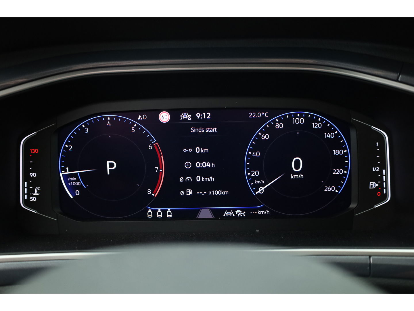 Volkswagen T-Roc 1.5 TSI Style DSG | Navi | Afn. Trekhaak | IQ Light | Massage |  Adapt. Cruise | Apple CarPlay