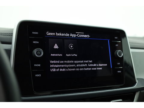 Volkswagen T-Roc 1.5 TSI Style DSG | Navi | Afn. Trekhaak | IQ Light | Massage |  Adapt. Cruise | Apple CarPlay
