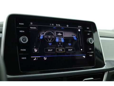 Volkswagen T-Roc 1.5 TSI Style DSG | Navi | Afn. Trekhaak | IQ Light | Massage |  Adapt. Cruise | Apple CarPlay