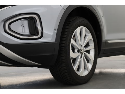 Volkswagen T-Roc 1.5 TSI Style DSG | Navi | Afn. Trekhaak | IQ Light | Massage |  Adapt. Cruise | Apple CarPlay