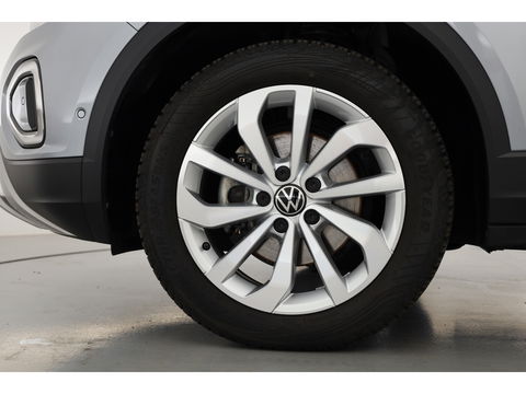 Volkswagen T-Roc 1.5 TSI Style DSG | Navi | Afn. Trekhaak | IQ Light | Massage |  Adapt. Cruise | Apple CarPlay