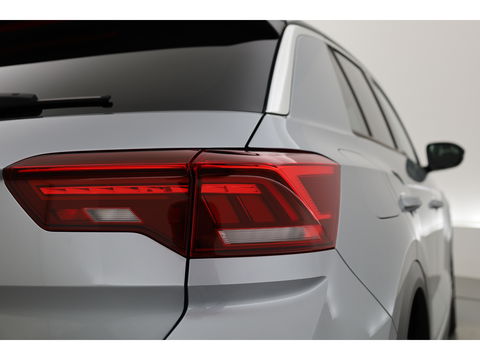 Volkswagen T-Roc 1.5 TSI Style DSG | Navi | Afn. Trekhaak | IQ Light | Massage |  Adapt. Cruise | Apple CarPlay