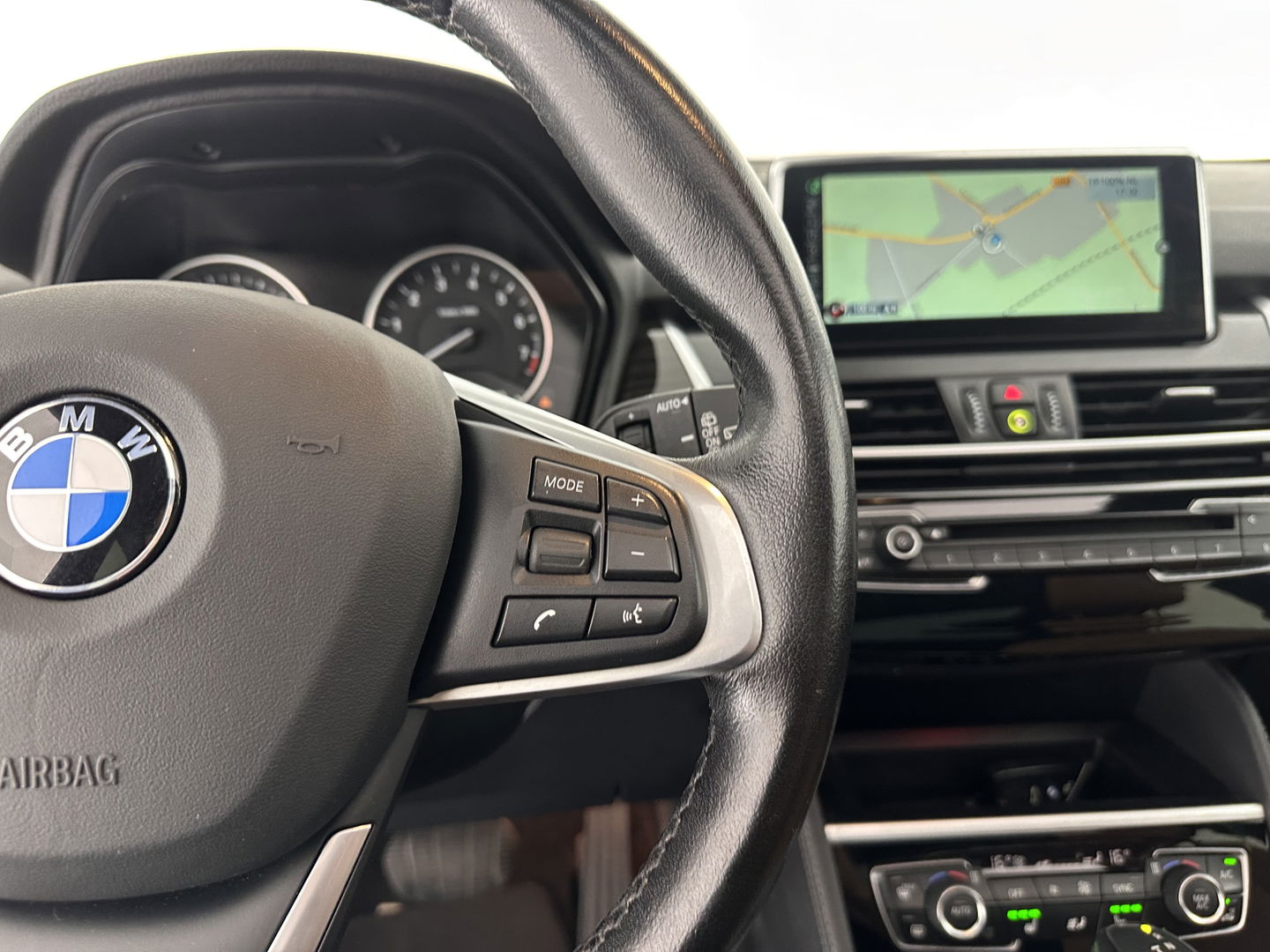 BMW 2 Serie Active Tourer 225xe iPerformance Centennial High Executive Aut. *PANO | HEAD-UP | FULL-LEATHER | FULL-LED | HARMAN/KARDON | KEYLESS | NAVI-FULLMAP | ECC | PDC | CRUISE | 18''ALU*