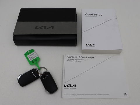 Kia Ceed 1.6 GDI PHEV DynamicPlusLine | Stoel & stuurverwarming | Adaptive cruise | Camera | Carplay | Full LED | Keyless | Navigatie