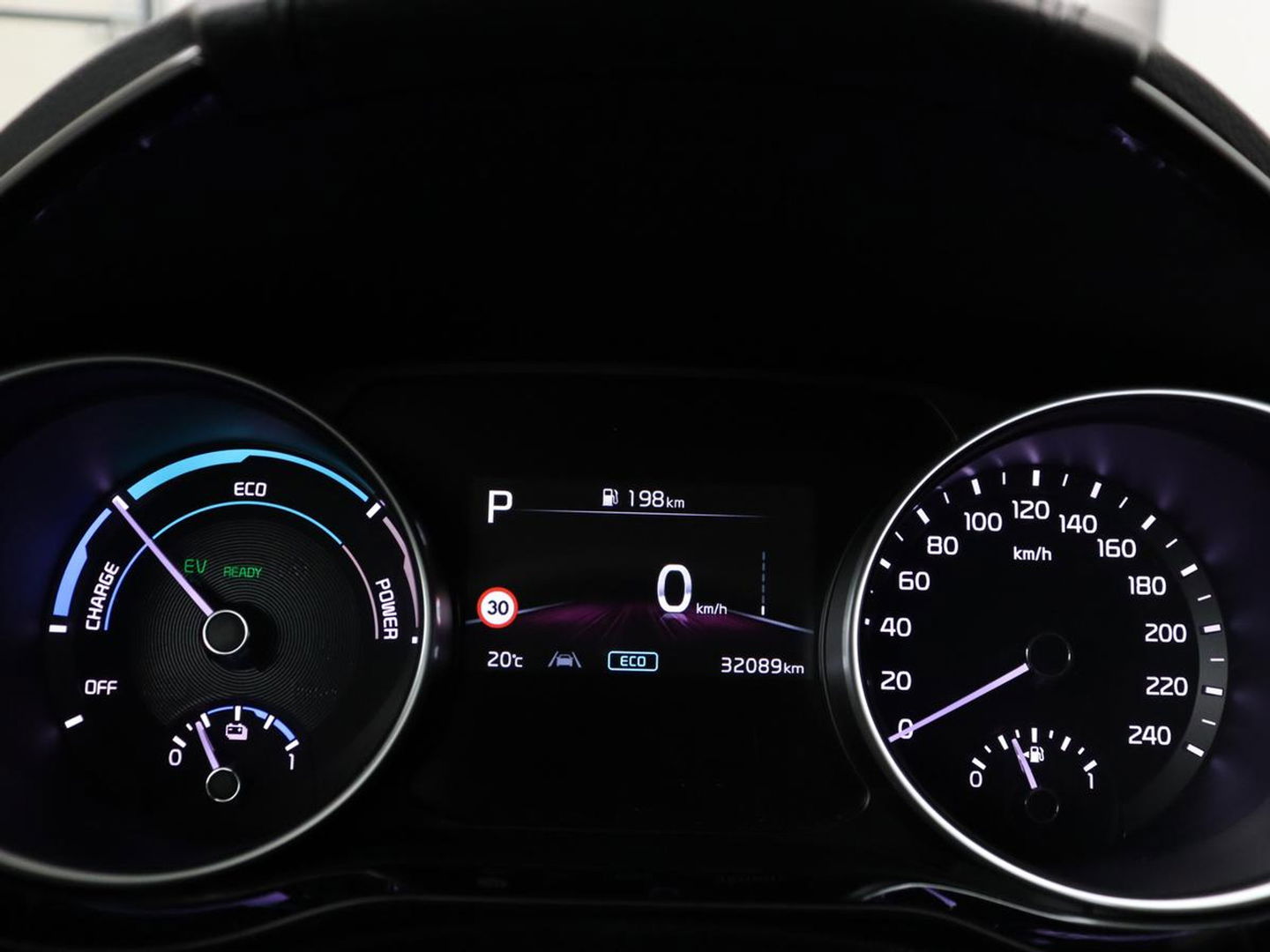 Kia Ceed 1.6 GDI PHEV DynamicPlusLine | Stoel & stuurverwarming | Adaptive cruise | Camera | Carplay | Full LED | Keyless | Navigatie