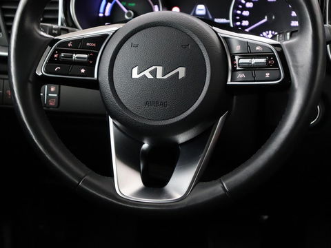 Kia Ceed 1.6 GDI PHEV DynamicPlusLine | Stoel & stuurverwarming | Adaptive cruise | Camera | Carplay | Full LED | Keyless | Navigatie