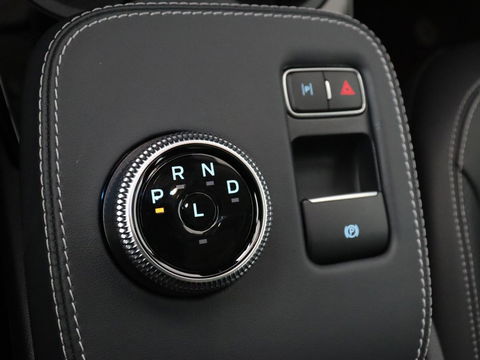 Ford Mustang Mach-E RWD 75 kWh | Panoramadak | Leder | Stoelverwarming | Adaptive cruise | 360 camera | Adaptive cruise | B&O Sound | Stuurverwarming