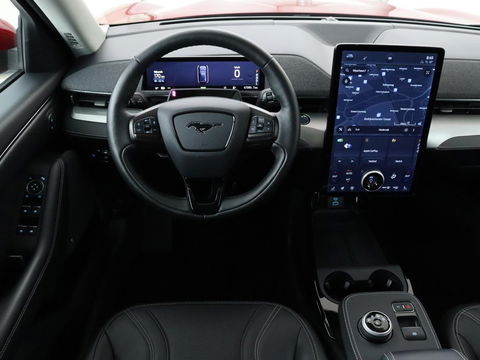 Ford Mustang Mach-E RWD 75 kWh | Panoramadak | Leder | Stoelverwarming | Adaptive cruise | 360 camera | Adaptive cruise | B&O Sound | Stuurverwarming