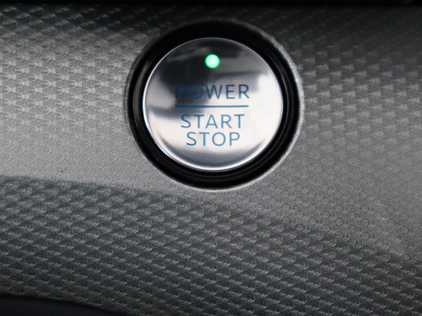 Ford Mustang Mach-E RWD 75 kWh | Panoramadak | Leder | Stoelverwarming | Adaptive cruise | 360 camera | Adaptive cruise | B&O Sound | Stuurverwarming
