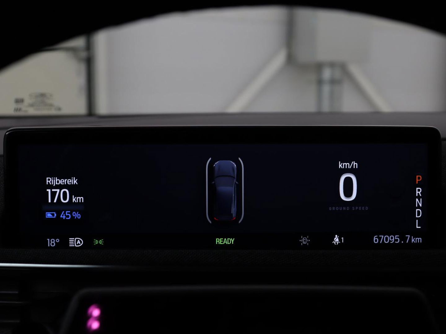 Ford Mustang Mach-E RWD 75 kWh | Panoramadak | Leder | Stoelverwarming | Adaptive cruise | 360 camera | Adaptive cruise | B&O Sound | Stuurverwarming