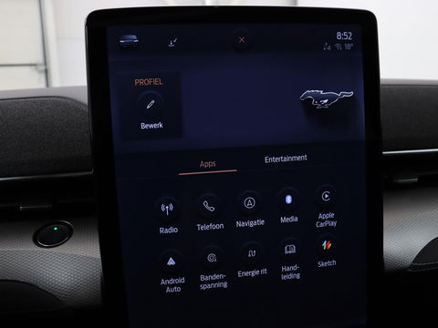 Ford Mustang Mach-E RWD 75 kWh | Panoramadak | Leder | Stoelverwarming | Adaptive cruise | 360 camera | Adaptive cruise | B&O Sound | Stuurverwarming