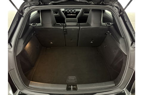 Mercedes-Benz A-Klasse 200 AMG 164PK Pano LED Virtual Camera Clima Cruise Navi PDC 18''LMV