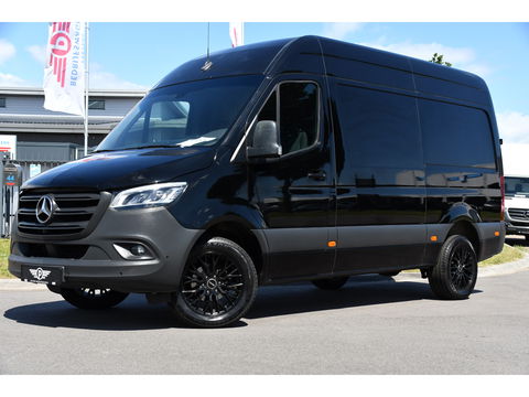 Mercedes-Benz Sprinter 319 3.0 CDI L2H2 Black Edition Adaptieve Cruise, 360 Camera, Carplay, 3500kg Trekhaak, 190PK, LED, Multimedia, Standkachel, Uniek!