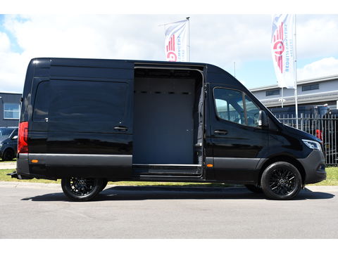 Mercedes-Benz Sprinter 319 3.0 CDI L2H2 Black Edition Adaptieve Cruise, 360 Camera, Carplay, 3500kg Trekhaak, 190PK, LED, Multimedia, Standkachel, Uniek!