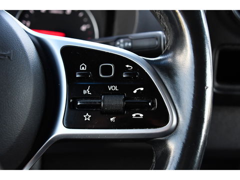 Mercedes-Benz Sprinter 319 3.0 CDI L2H2 Black Edition Adaptieve Cruise, 360 Camera, Carplay, 3500kg Trekhaak, 190PK, LED, Multimedia, Standkachel, Uniek!