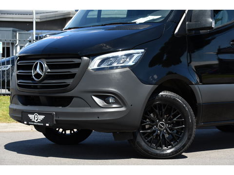 Mercedes-Benz Sprinter 319 3.0 CDI L2H2 Black Edition Adaptieve Cruise, 360 Camera, Carplay, 3500kg Trekhaak, 190PK, LED, Multimedia, Standkachel, Uniek!