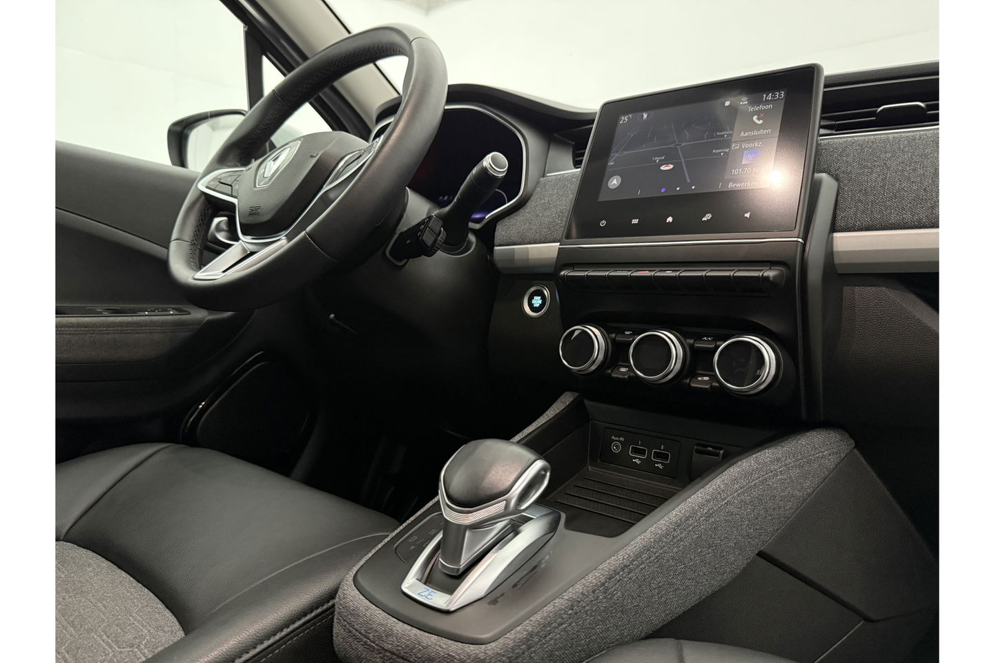 Renault ZOE 52 kWh EXPERIENCE Limousine Huur-Accu LED Carplay Virtual Clima Cruise Navi PDC 16''LMV