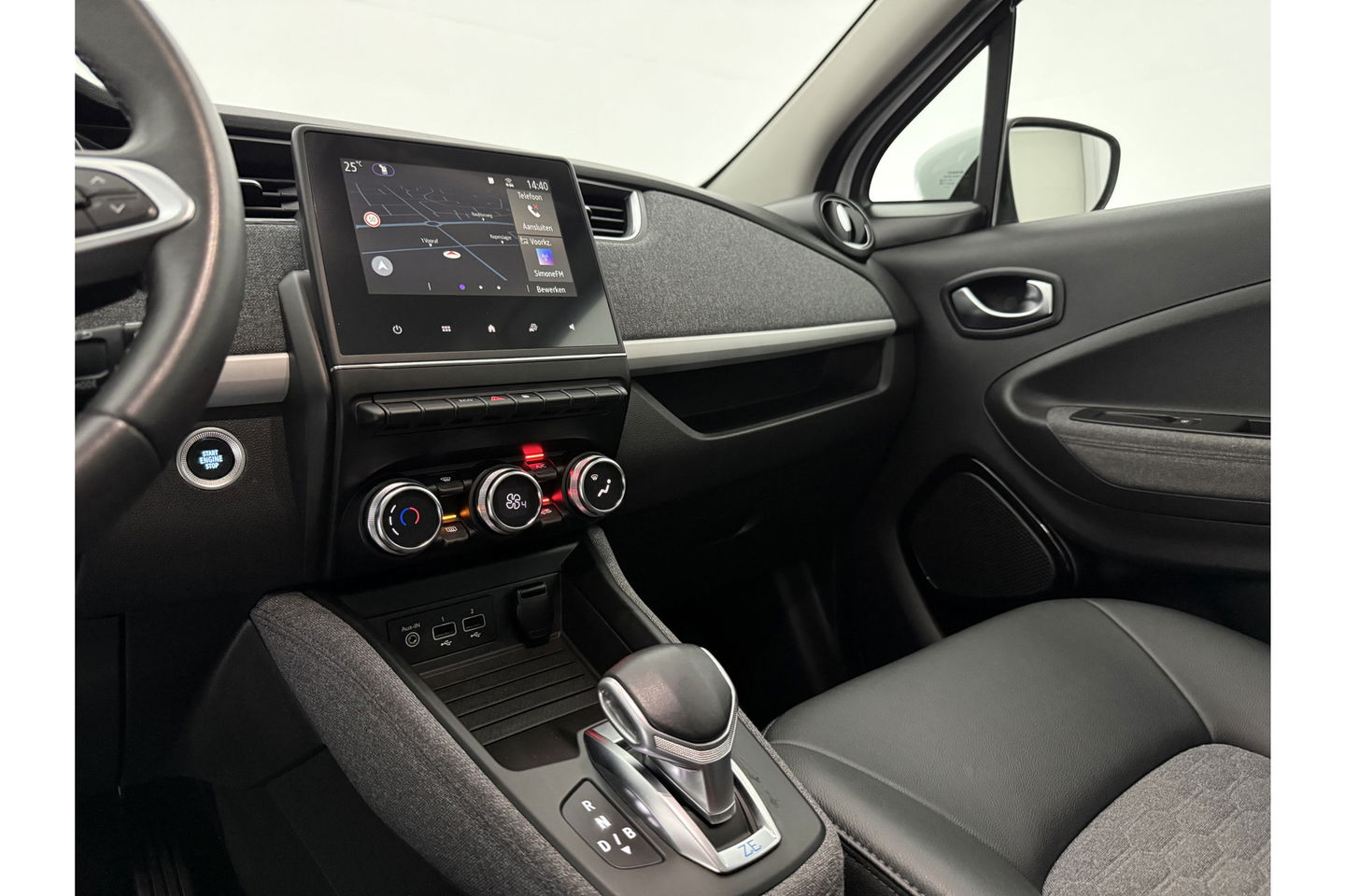 Renault ZOE 52 kWh EXPERIENCE Limousine Huur-Accu LED Carplay Virtual Clima Cruise Navi PDC 16''LMV