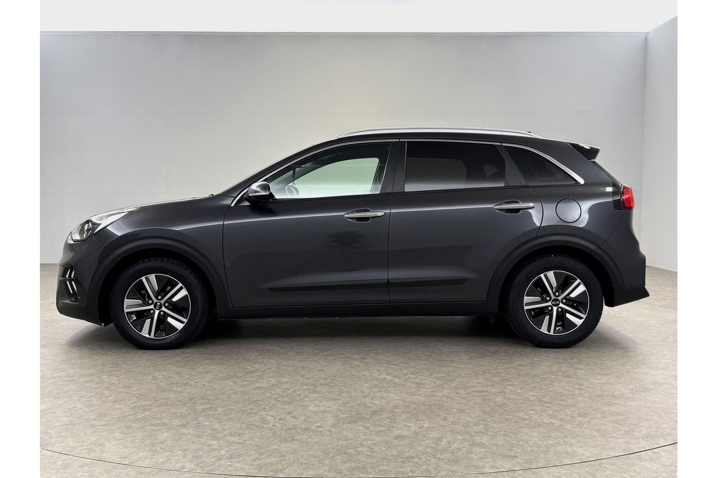 Kia Niro 1.6 GDi Hybrid ExecutiveLine Camera LED Clima Cruise Carplay Navi PDC 16"LMV