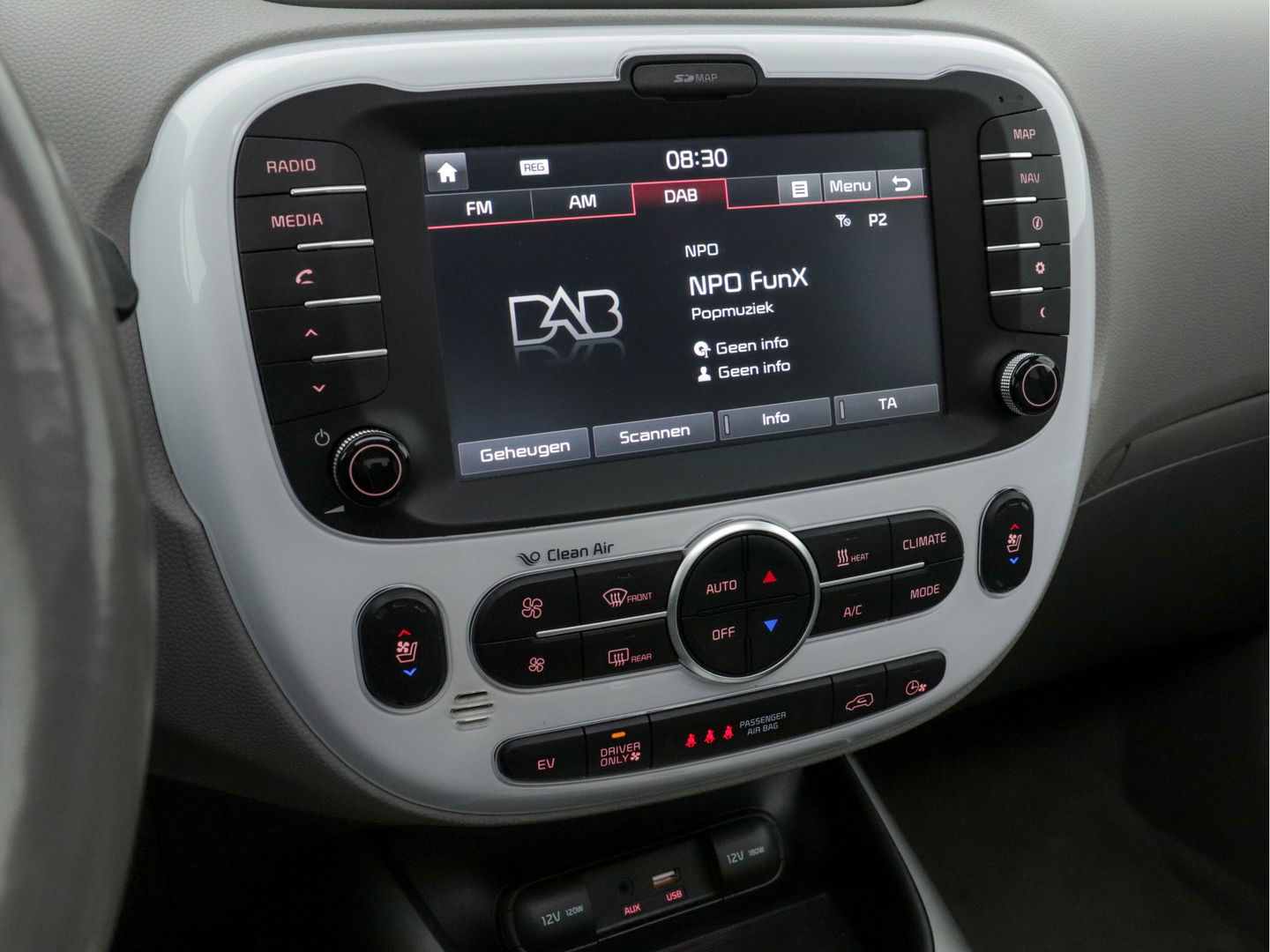 Kia Soul EV Executive-Plus-Line (INCL-BTW) Aut  *PANO | NAPPA-LEATHER | LED-LIGHTS | NAVI-FULLMAP |  CAMERA | KEYLESS | ECC | PDC | CRUISE | DAB | DIGI-COCKPIT | COMFORT-SEATS | 16"ALU*