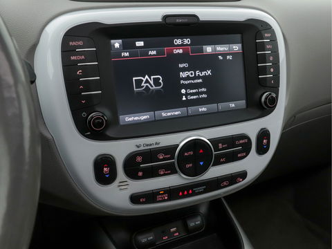 Kia Soul EV Executive-Plus-Line (INCL-BTW) Aut  *PANO | NAPPA-LEATHER | LED-LIGHTS | NAVI-FULLMAP |  CAMERA | KEYLESS | ECC | PDC | CRUISE | DAB | DIGI-COCKPIT | COMFORT-SEATS | 16"ALU*