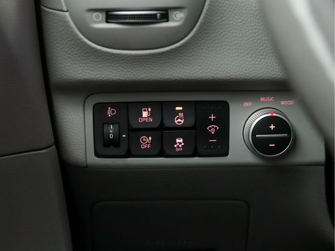 Kia Soul EV Executive-Plus-Line (INCL-BTW) Aut  *PANO | NAPPA-LEATHER | LED-LIGHTS | NAVI-FULLMAP |  CAMERA | KEYLESS | ECC | PDC | CRUISE | DAB | DIGI-COCKPIT | COMFORT-SEATS | 16"ALU*