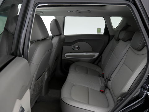 Kia Soul EV Executive-Plus-Line (INCL-BTW) Aut  *PANO | NAPPA-LEATHER | LED-LIGHTS | NAVI-FULLMAP |  CAMERA | KEYLESS | ECC | PDC | CRUISE | DAB | DIGI-COCKPIT | COMFORT-SEATS | 16"ALU*