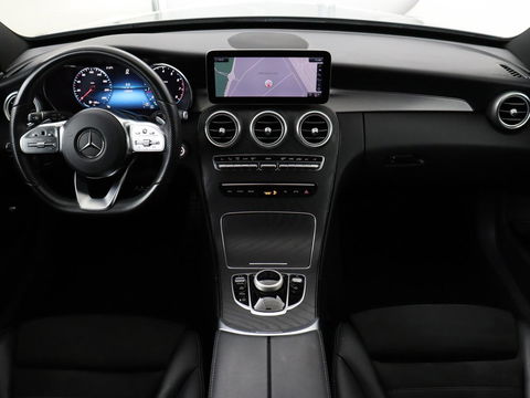 Mercedes-Benz C-Klasse 180 Business Solution AMG | Stoelverwarming | 360 Camera | Trekhaak | Digital Cockpit | Leder/Alcantara | Full LED | Navigatie | Park Assist