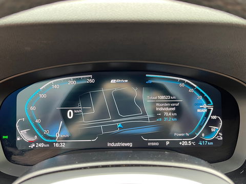 BMW 5 Serie Touring 530e xDrive High Exe M-Sport|Pano|Camera|Leder|Ambient Light|Carplay|Navi|292PK
