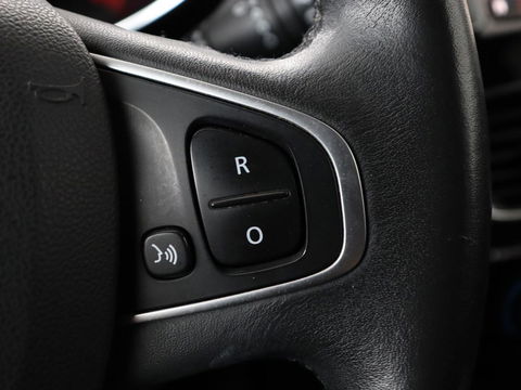 Renault Clio 0.9 TCe Limited | Trekhaak | Navigatie | Bluetooth | Cruise control | Parkeerhulp | LED | Airco | DAB