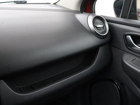 Renault Clio 0.9 TCe Limited | Trekhaak | Navigatie | Bluetooth | Cruise control | Parkeerhulp | LED | Airco | DAB