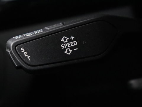 Audi Q5 2.0 TFSI quattro S Line | Stoelverwarming | Carplay | Half leder | Sportstoelen | Full LED | Navigatie | Achterbankverwarming | Park Assist | Virtual Cockpit