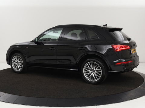 Audi Q5 2.0 TFSI quattro S Line | Stoelverwarming | Carplay | Half leder | Sportstoelen | Full LED | Navigatie | Achterbankverwarming | Park Assist | Virtual Cockpit