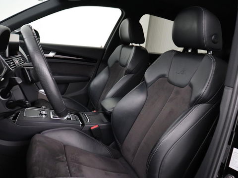 Audi Q5 2.0 TFSI quattro S Line | Stoelverwarming | Carplay | Half leder | Sportstoelen | Full LED | Navigatie | Achterbankverwarming | Park Assist | Virtual Cockpit