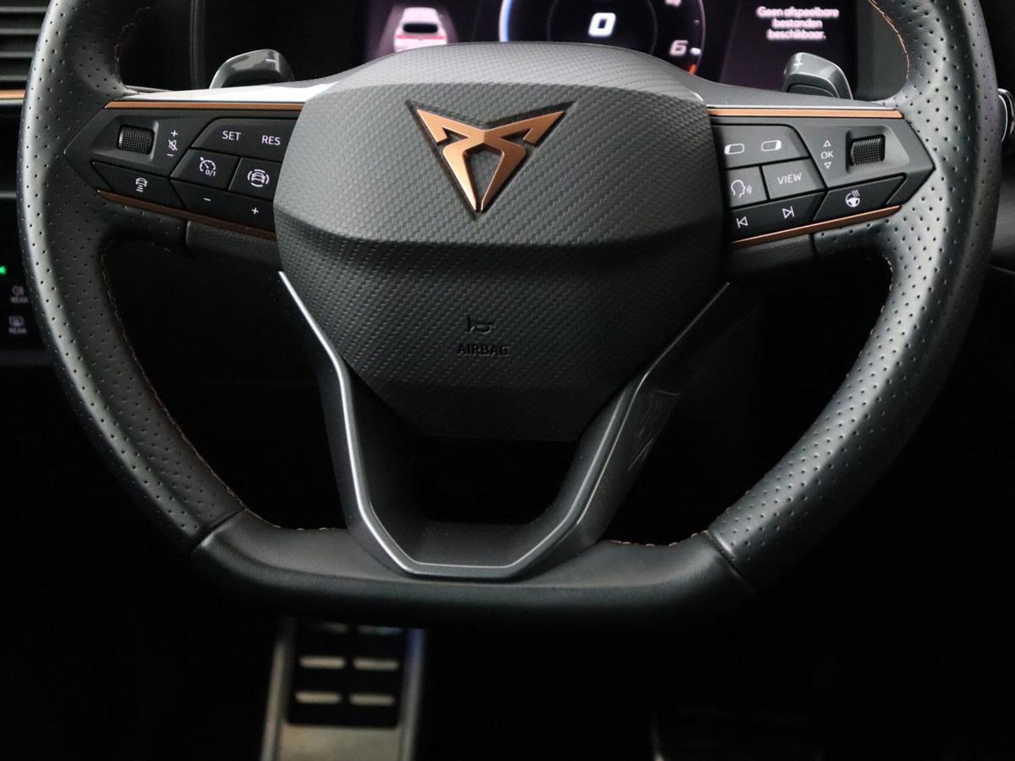 CUPRA Leon 1.4 e-Hybrid | Stoel & stuurverwarming | Adaptive cruise | Camera | Navigatie | Keyless | Full LED | Sportstoelen | PHEV