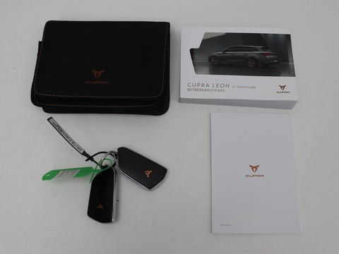 CUPRA Leon 1.4 e-Hybrid | Stoel & stuurverwarming | Adaptive cruise | Camera | Navigatie | Keyless | Full LED | Sportstoelen | PHEV