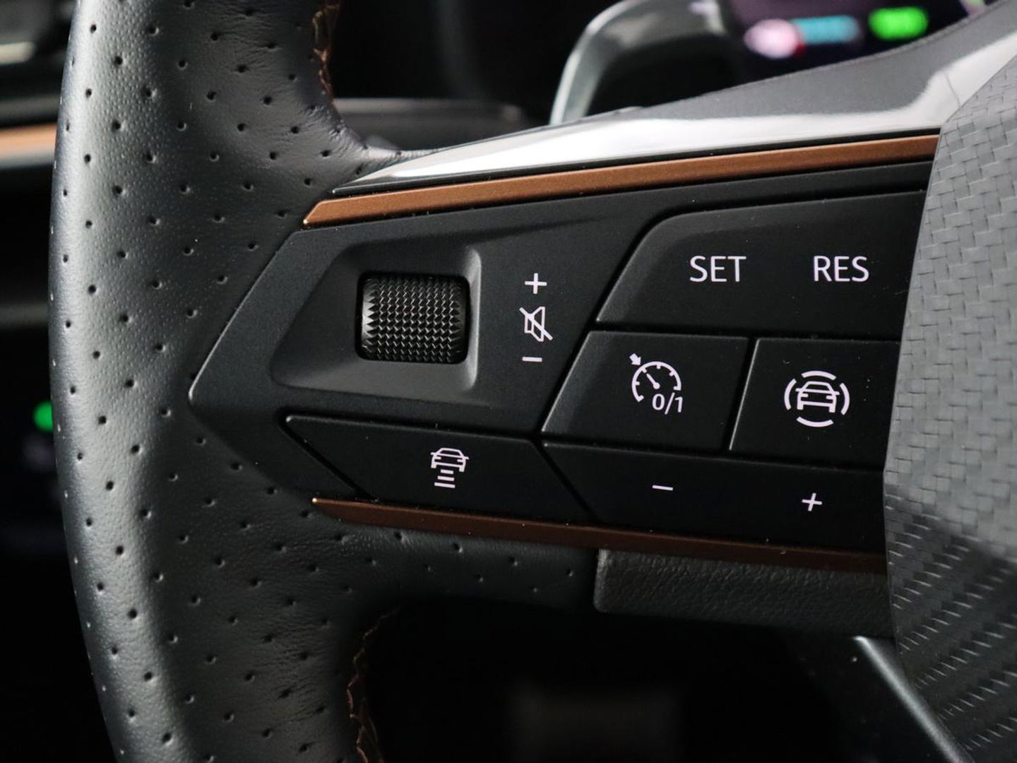 CUPRA Leon 1.4 e-Hybrid | Stoel & stuurverwarming | Adaptive cruise | Camera | Navigatie | Keyless | Full LED | Sportstoelen | PHEV