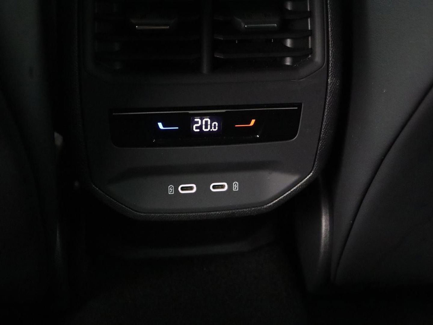 CUPRA Leon 1.4 e-Hybrid | Stoel & stuurverwarming | Adaptive cruise | Camera | Navigatie | Keyless | Full LED | Sportstoelen | PHEV