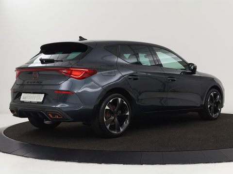 CUPRA Leon 1.4 e-Hybrid | Stoel & stuurverwarming | Adaptive cruise | Camera | Navigatie | Keyless | Full LED | Sportstoelen | PHEV